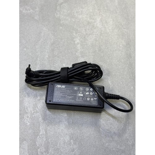 Блок живлення імпульсний 19V 2,1AASUS/2.5mm x 0.7mm 36W car