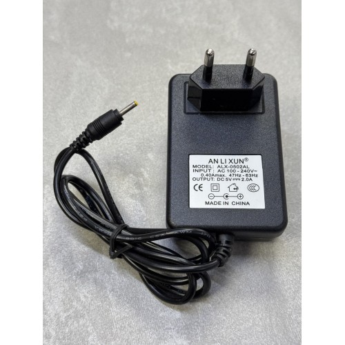 Блок живлення імпульсний для планшетів 5V 2A (2.5мм x 0.7мм)
