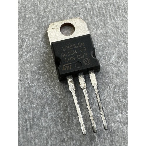 Транзистор STP19NM65N