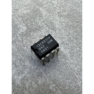 Мікросхема PIC12C607/P