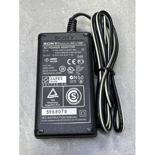 Блок живлення імпульсний 8.4V 1.5A /AC-L15/ SONY