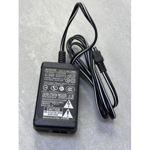 Блок живлення імпульсний 8.4V 1.5A/AC-L25/L-200/ SONY