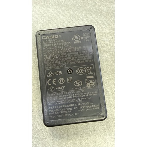 Зарядний пристрій CASIO BC-11L/4.2V 0.6A/