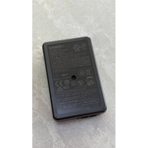 Зарядний пристрій CASIO BC-31L/4.2V 0.6A/
