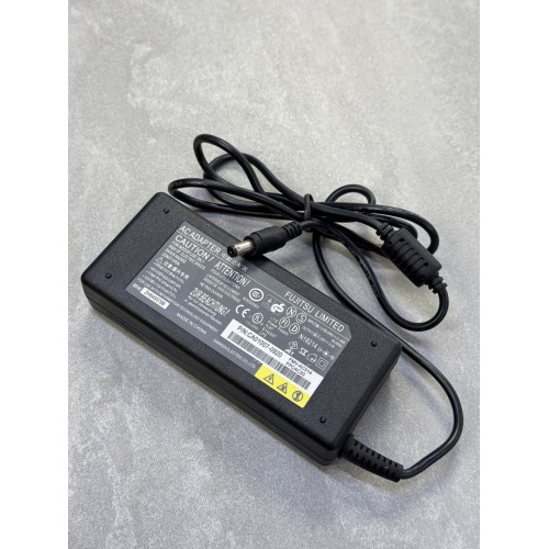Блок живлення імпульсний 20V 4.5A/FJ/5.5mm x 2.5mm 90W
