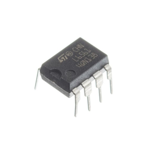 Мікросхема L6561
