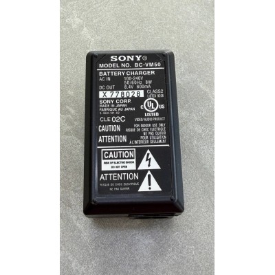 Зарядний пристрій SONY BC-VM50/8.4V 0.6A/